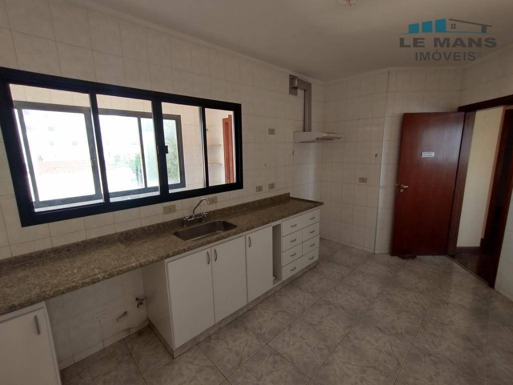 Apartamento à venda com 3 quartos, 115m² - Foto 10