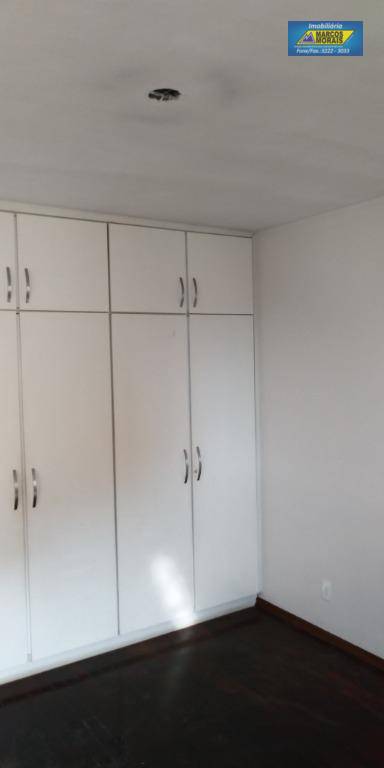 Apartamento à venda com 3 quartos, 180m² - Foto 1