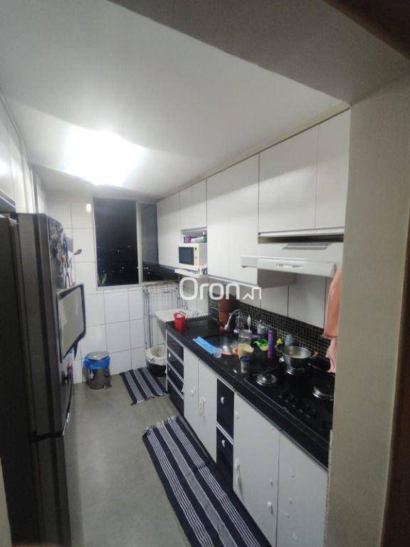 Apartamento à venda com 3 quartos, 72m² - Foto 2