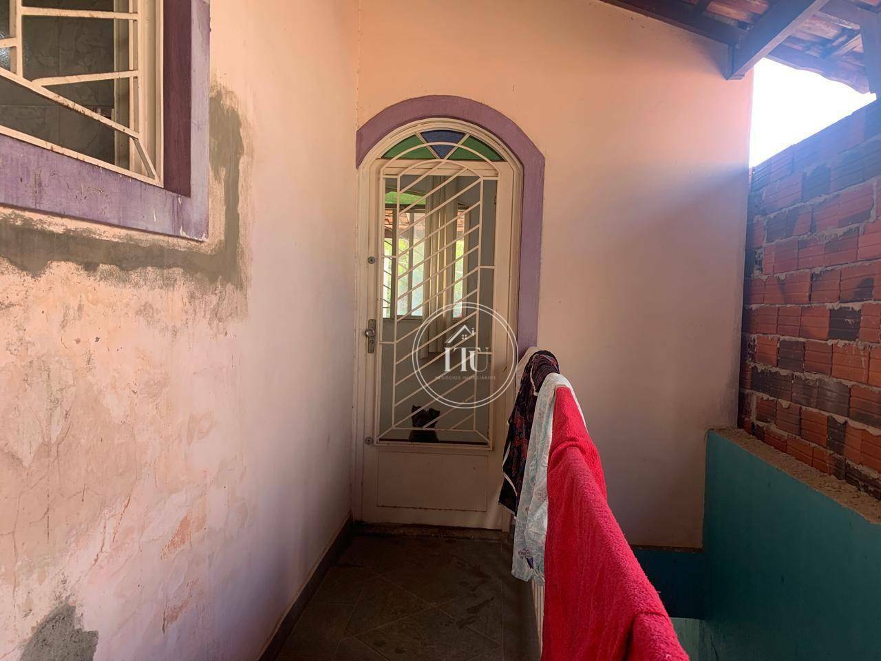 Casa à venda com 2 quartos, 200m² - Foto 5
