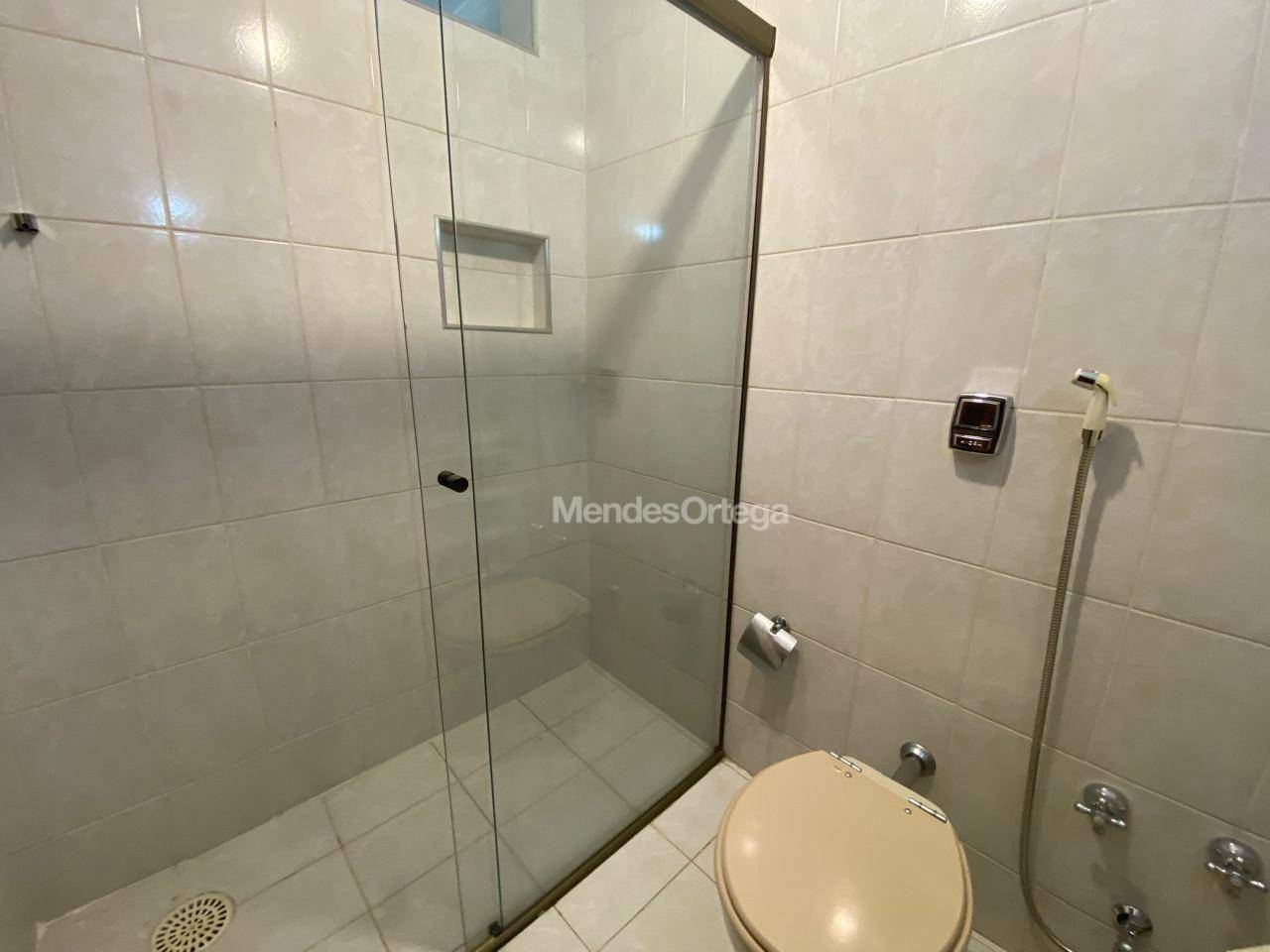Apartamento para alugar com 3 quartos, 206m² - Foto 35
