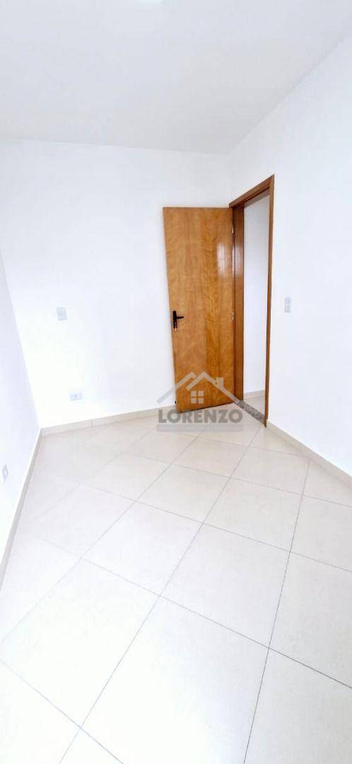 Apartamento à venda com 2 quartos, 40m² - Foto 18