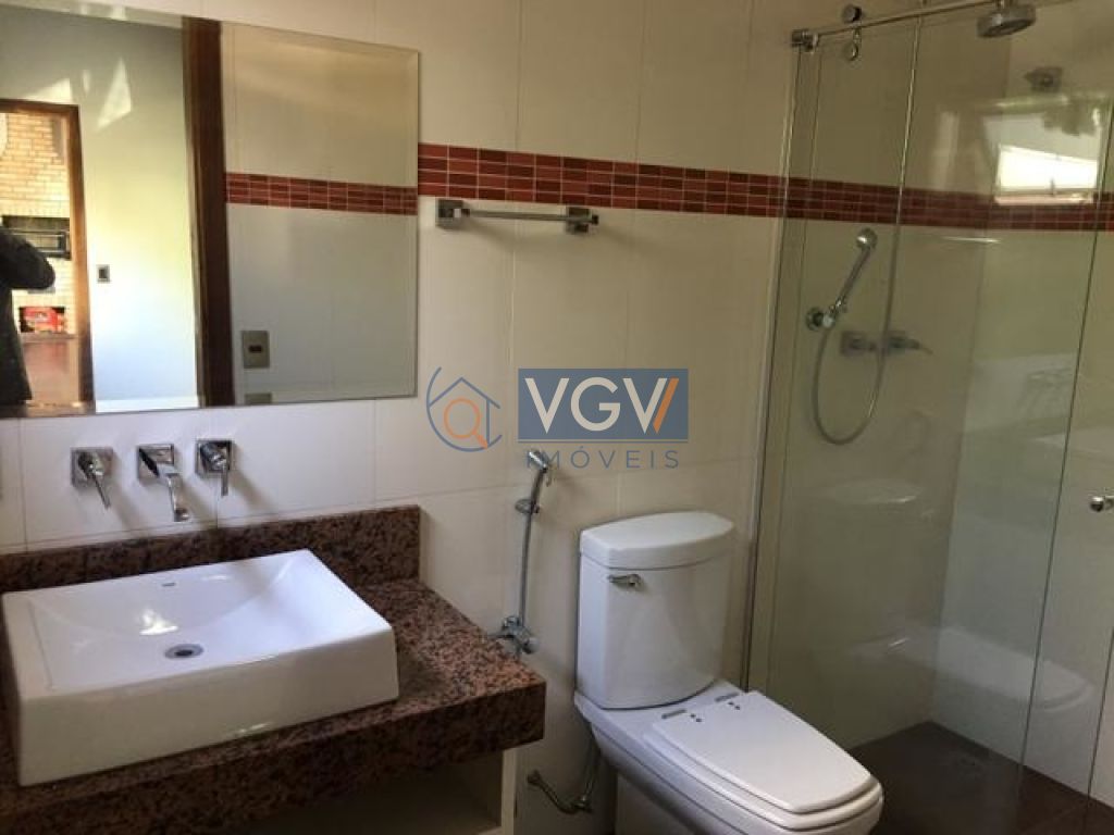 Casa para alugar com 3 quartos, 270m² - Foto 14