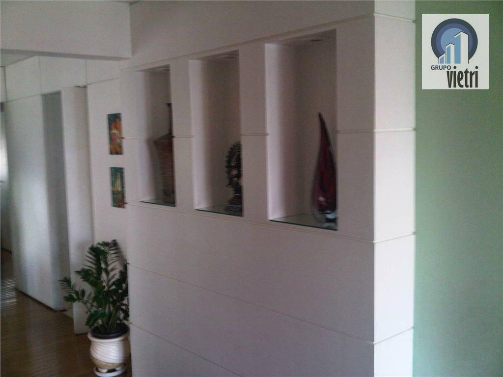 Apartamento à venda com 3 quartos, 200m² - Foto 16