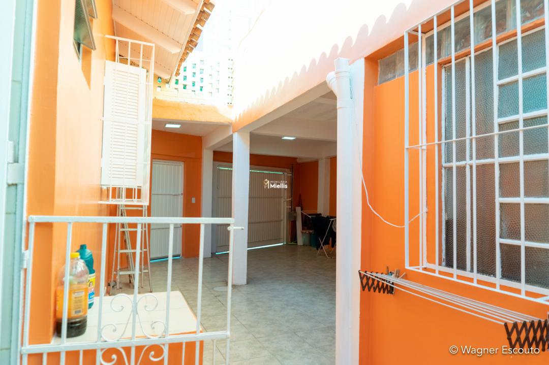 Casa à venda com 3 quartos, 197m² - Foto 20