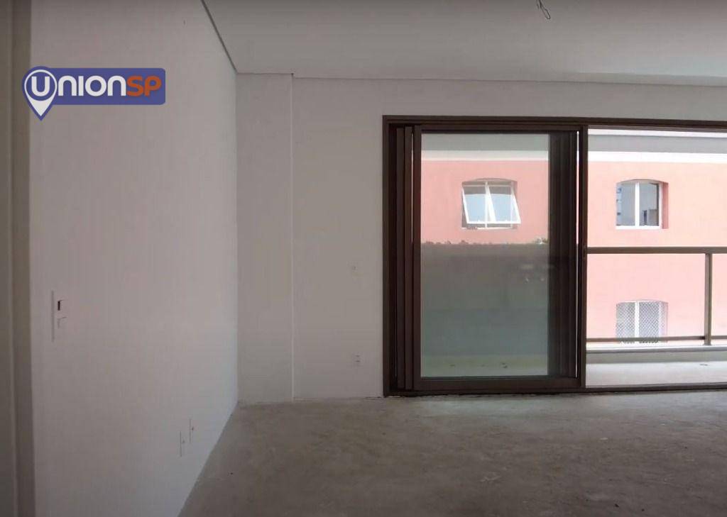 Apartamento à venda com 3 quartos, 157m² - Foto 9