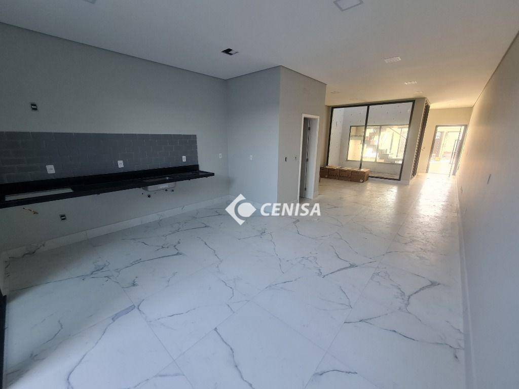 Casa à venda com 3 quartos, 206m² - Foto 10