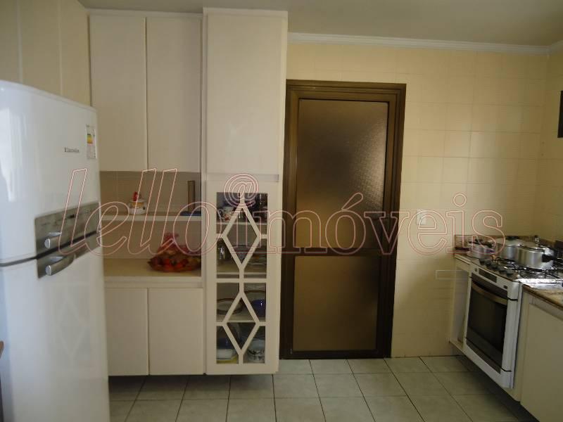 Apartamento para alugar com 4 quartos, 231m² - Foto 19