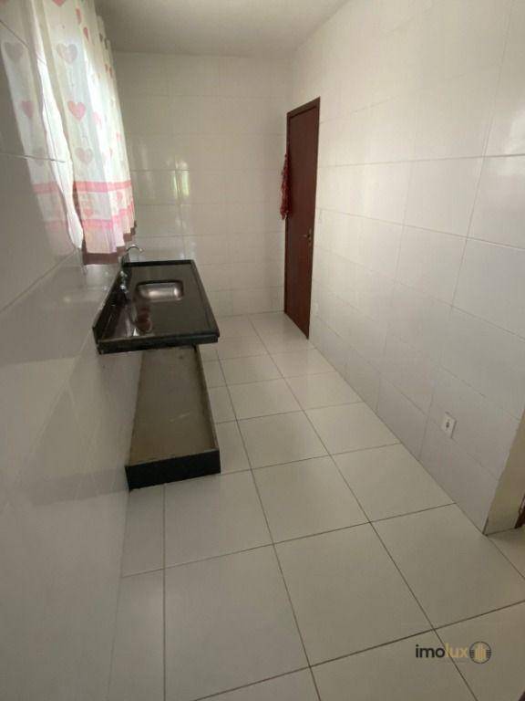 Casa à venda com 3 quartos, 109m² - Foto 7