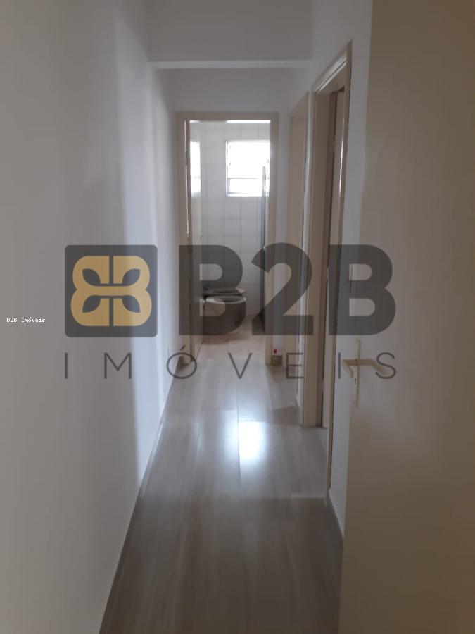 Apartamento à venda com 2 quartos, 47m² - Foto 2