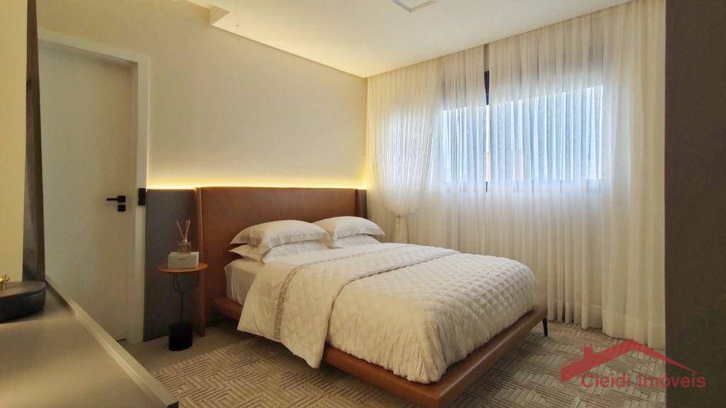 Apartamento à venda com 3 quartos, 111m² - Foto 24