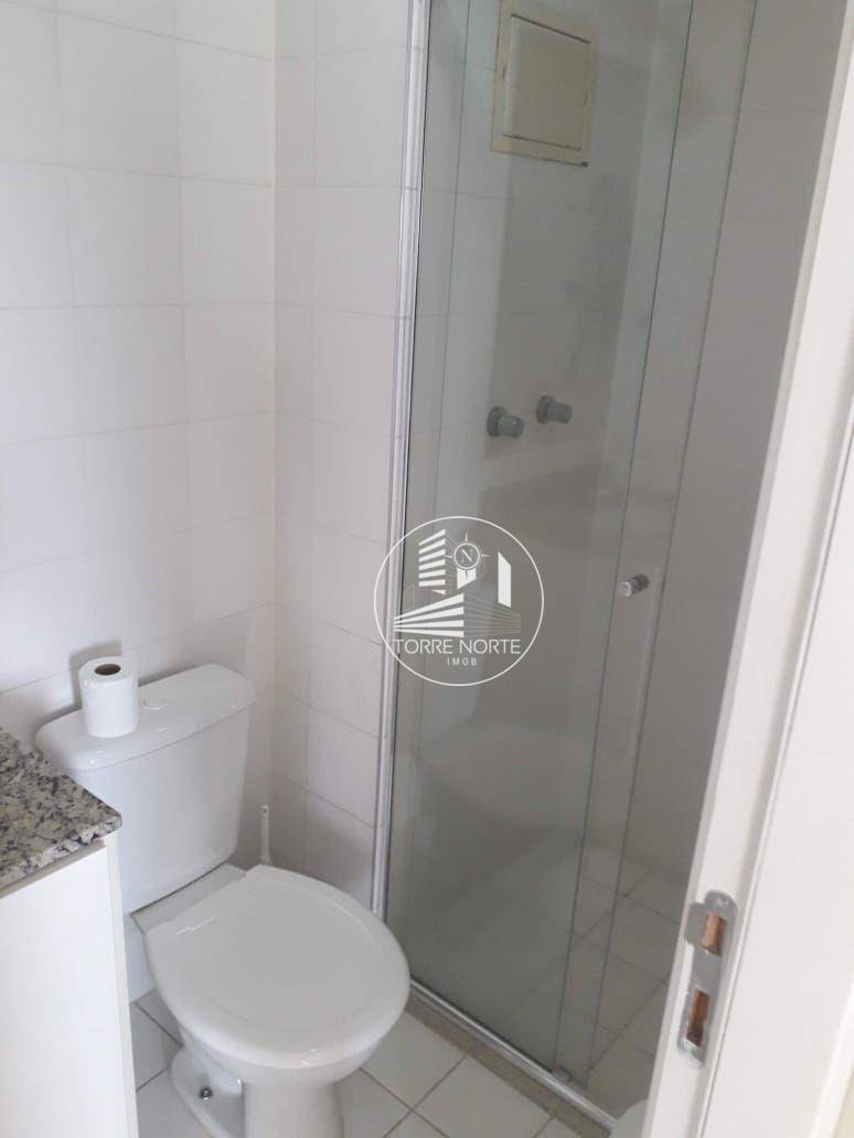 Apartamento para alugar com 3 quartos, 140m² - Foto 10