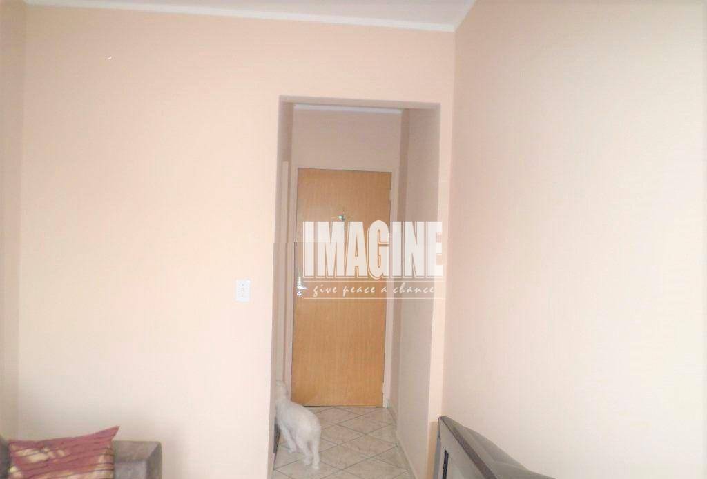 Apartamento à venda com 2 quartos, 47m² - Foto 2