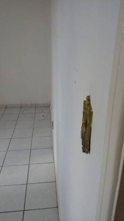 Apartamento para alugar com 2 quartos, 70m² - Foto 4