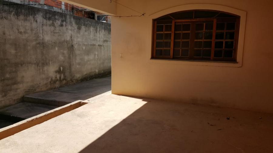 Casa à venda com 1 quarto, 150m² - Foto 8