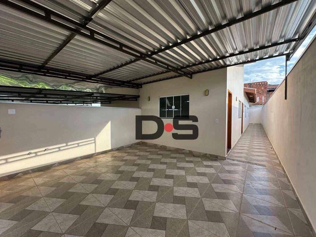 Casa à venda com 2 quartos, 75m² - Foto 8