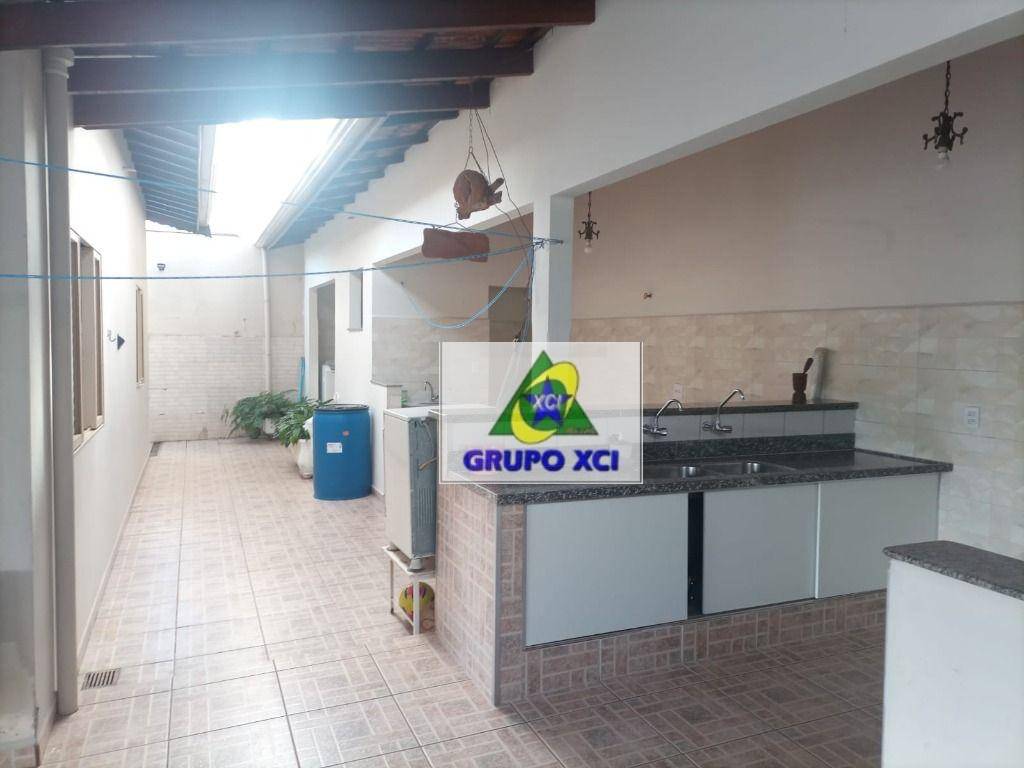 Casa à venda com 3 quartos, 148m² - Foto 28