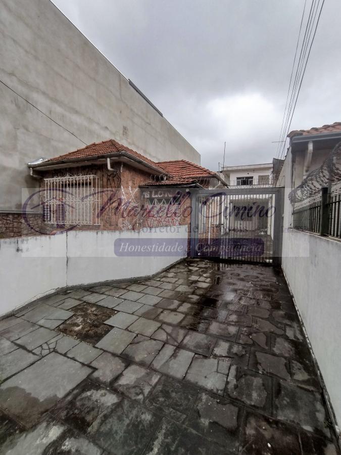 Terreno à venda com 3 quartos, 300m² - Foto 1