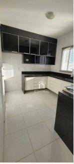 Sobrado à venda e aluguel com 3 quartos, 200m² - Foto 3