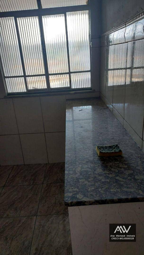 Casa de Condomínio à venda com 5 quartos, 200m² - Foto 12