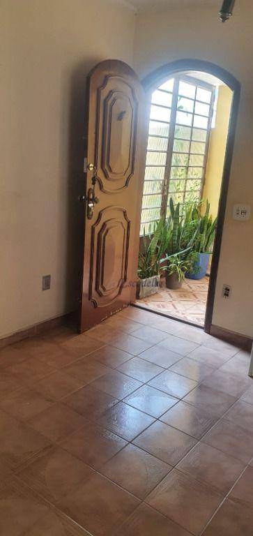 Sobrado à venda com 3 quartos, 180m² - Foto 35