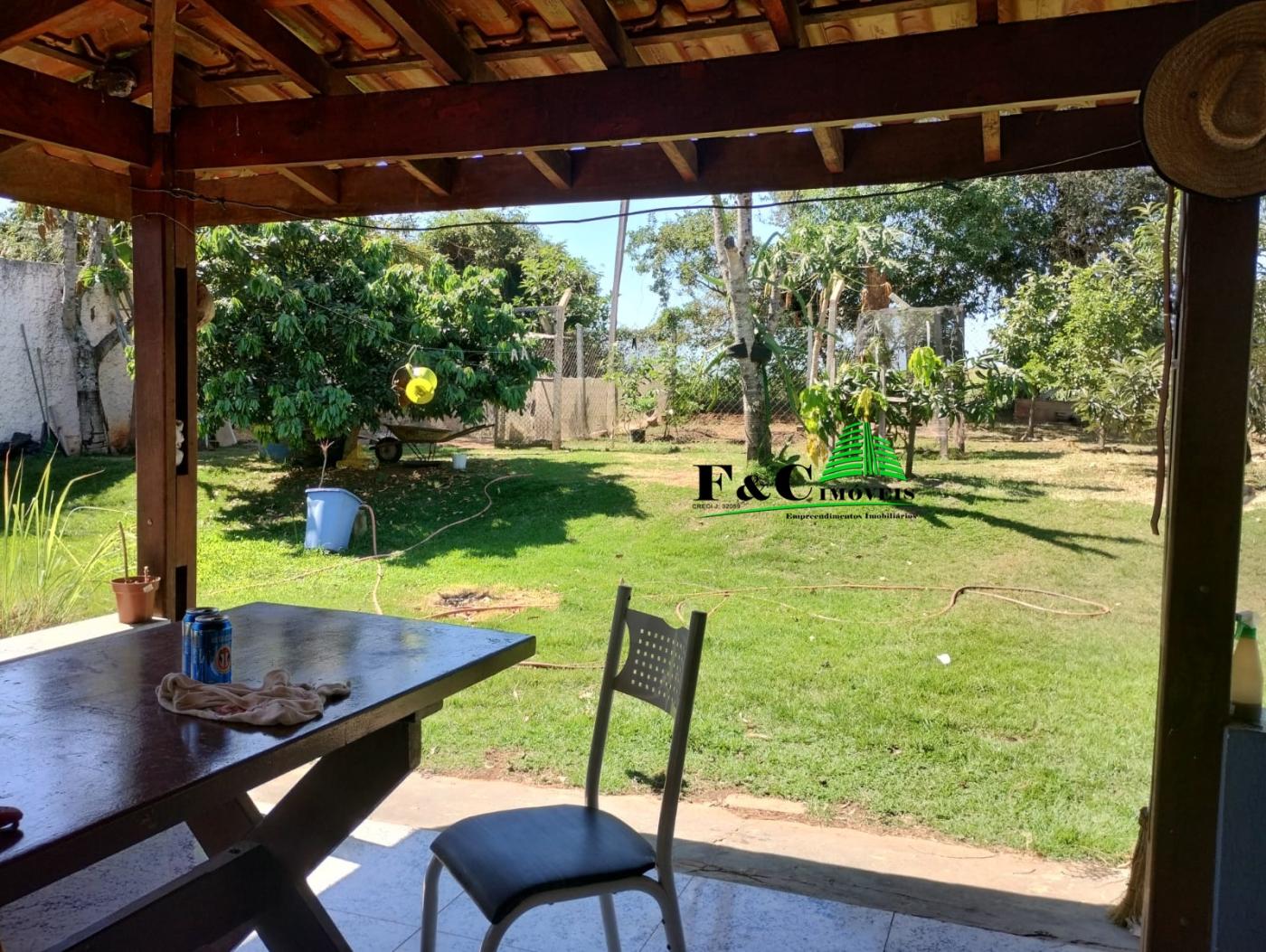 Fazenda à venda com 3 quartos, 1500m² - Foto 2