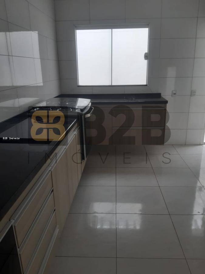 Casa à venda com 3 quartos, 150m² - Foto 5