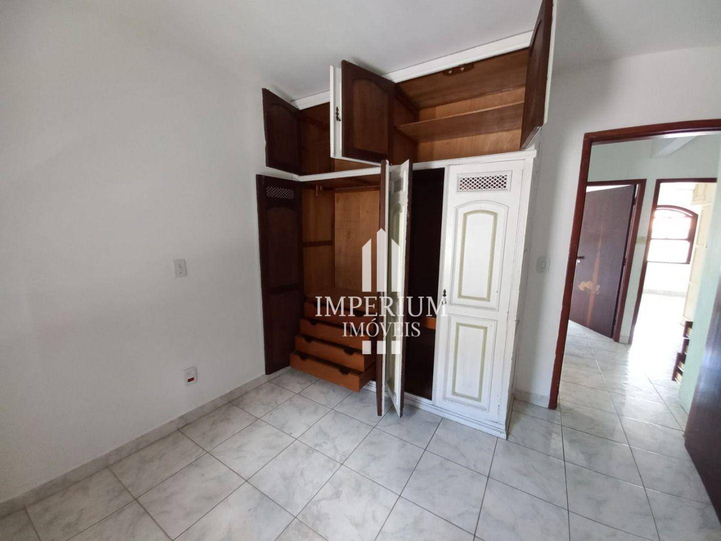 Sobrado à venda com 3 quartos, 130m² - Foto 4