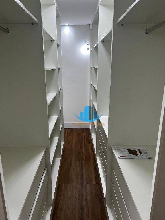 Apartamento para alugar com 4 quartos, 182m² - Foto 7