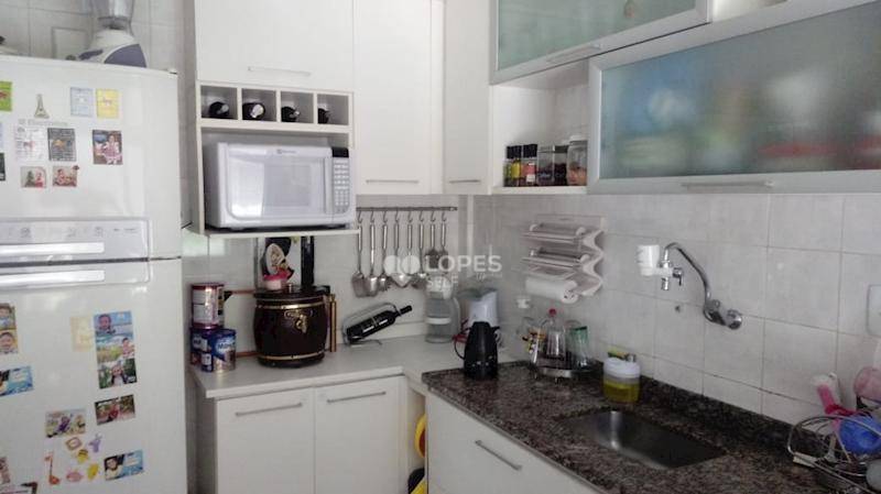 Apartamento à venda com 3 quartos, 170m² - Foto 12