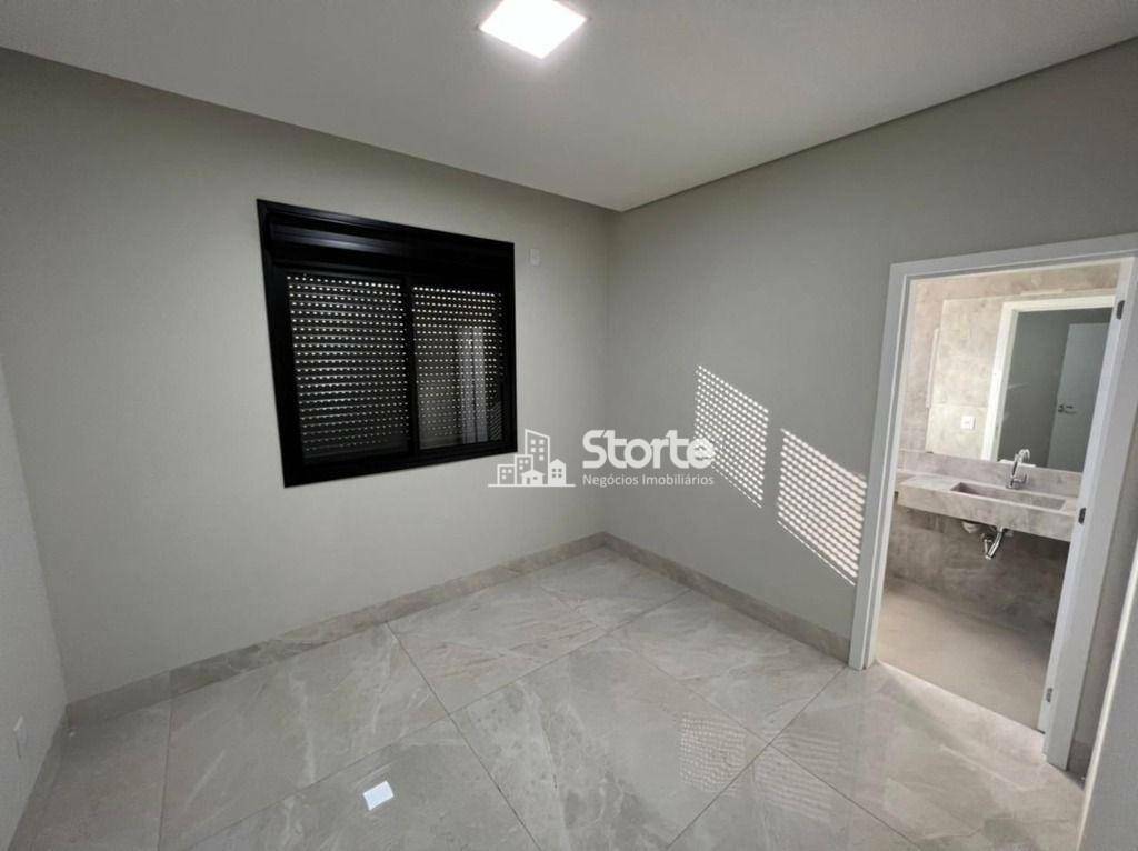 Casa de Condomínio à venda com 3 quartos, 206m² - Foto 15