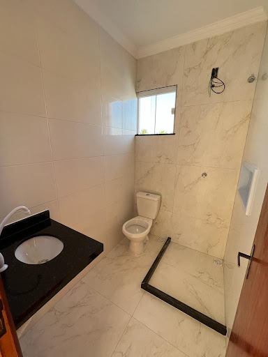 Casa à venda com 2 quartos, 1m² - Foto 11