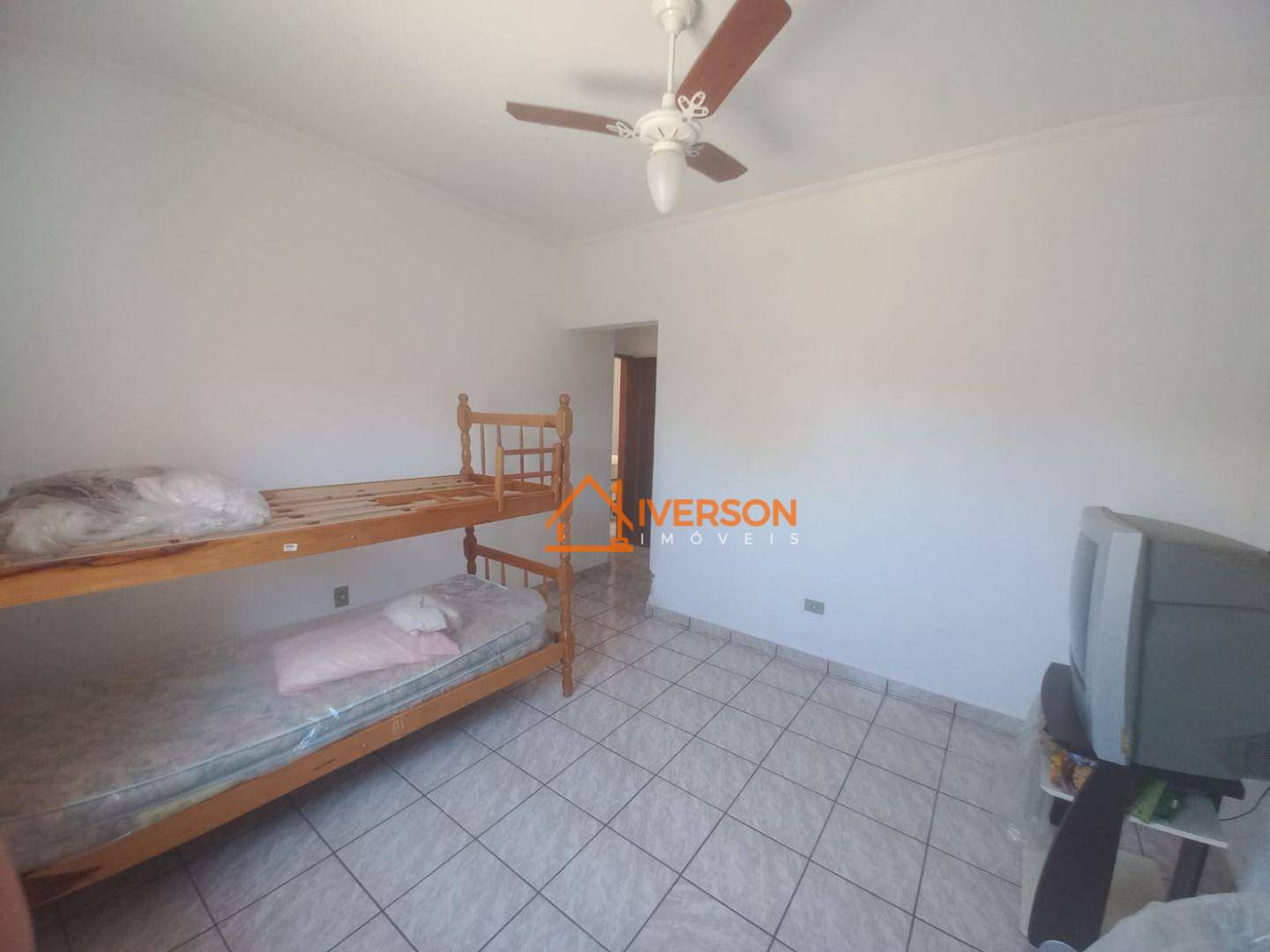 Casa à venda com 3 quartos, 180m² - Foto 6