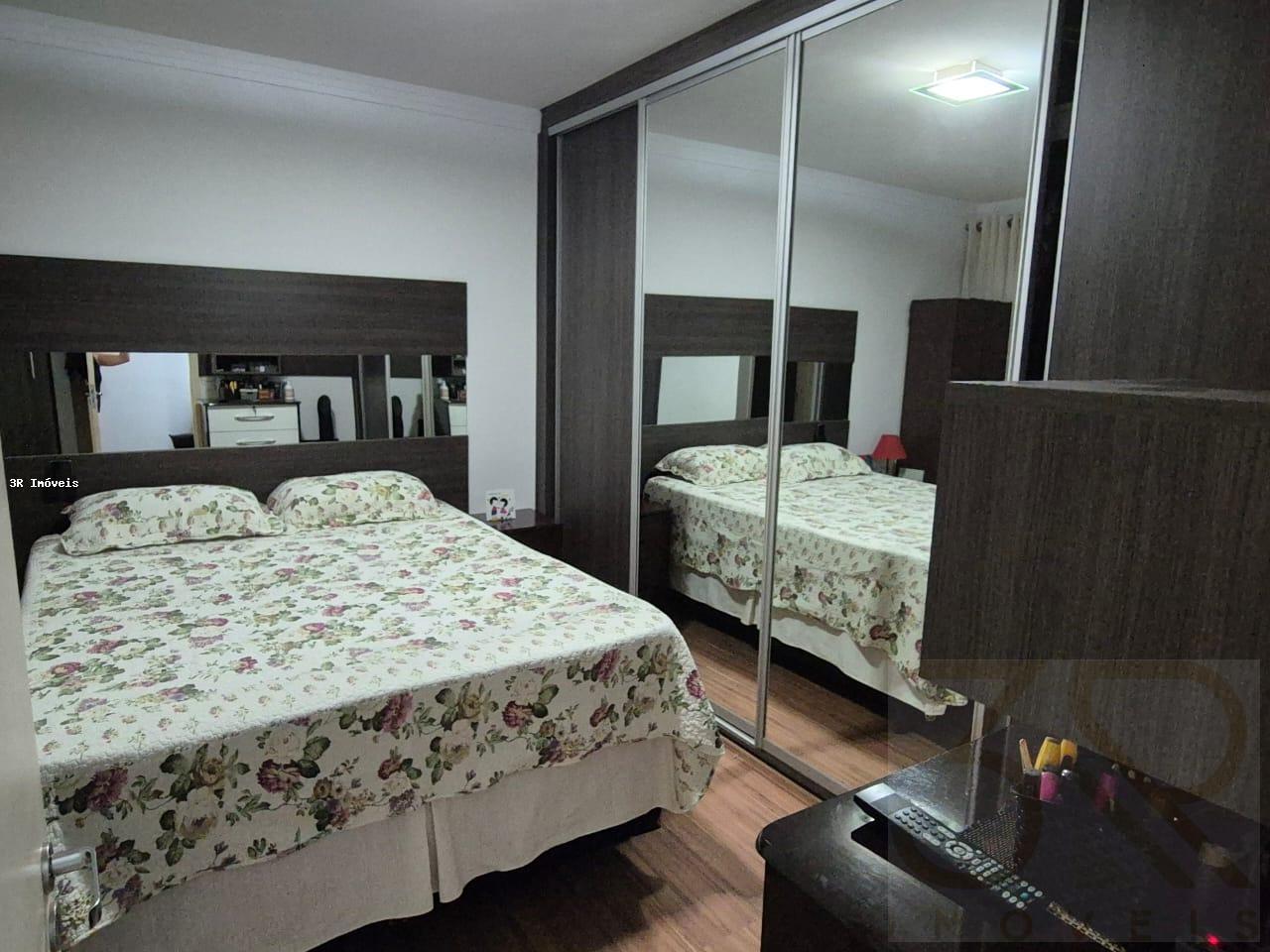 Apartamento à venda com 2 quartos, 69m² - Foto 12