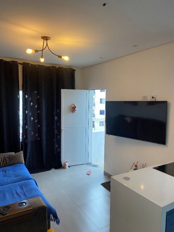 Casa à venda e aluguel com 2 quartos, 70m² - Foto 2