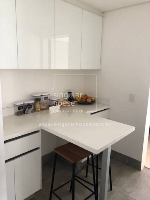 Apartamento à venda com 2 quartos, 240m² - Foto 2