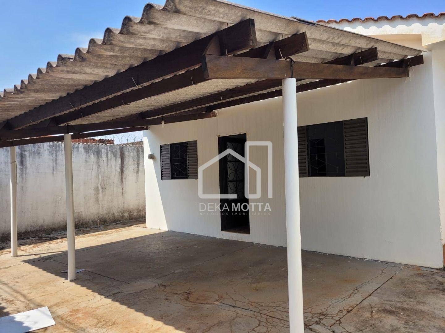 Casa à venda com 4 quartos, 100m² - Foto 1