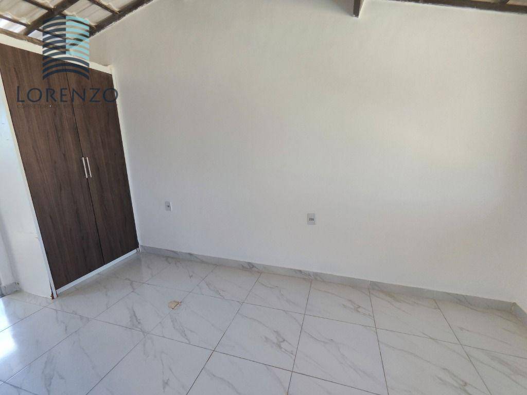 Casa à venda com 2 quartos, 70m² - Foto 20