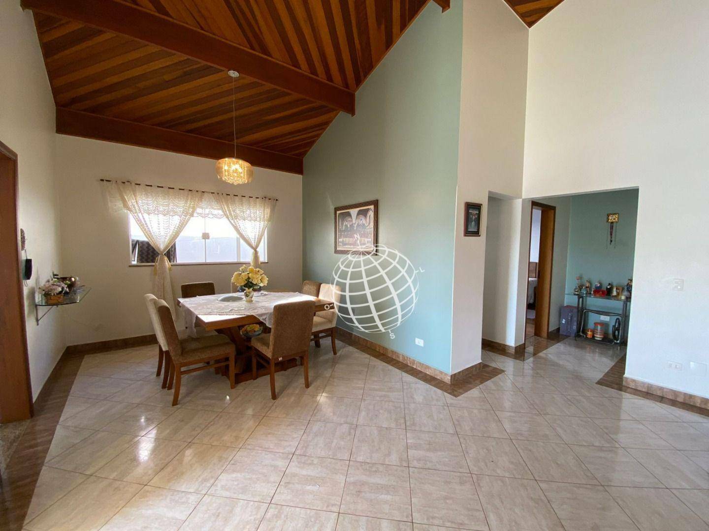 Casa à venda com 5 quartos, 340m² - Foto 5