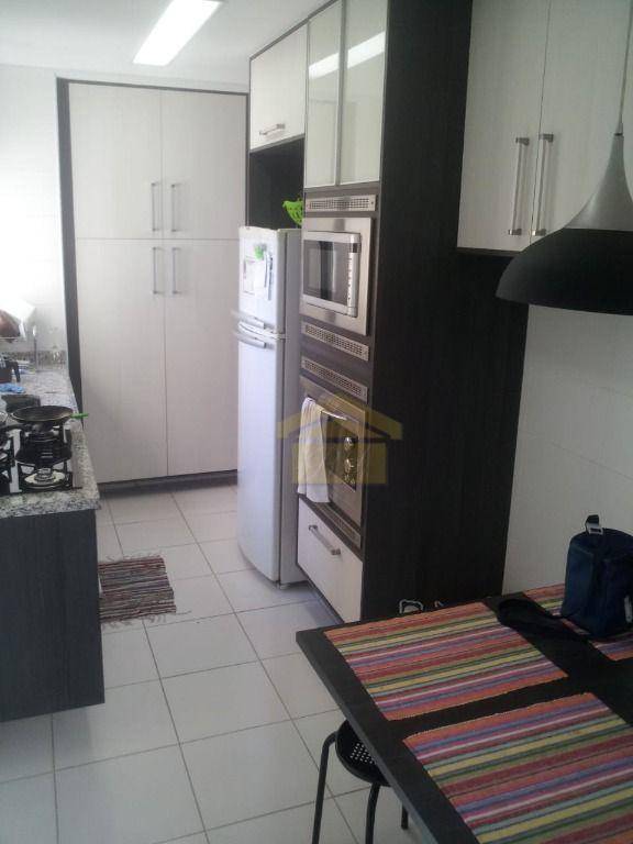 Apartamento à venda com 3 quartos, 90m² - Foto 3