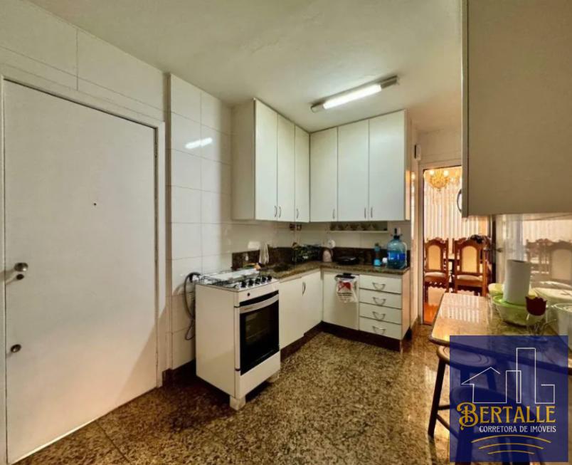 Apartamento à venda com 3 quartos, 107m² - Foto 7