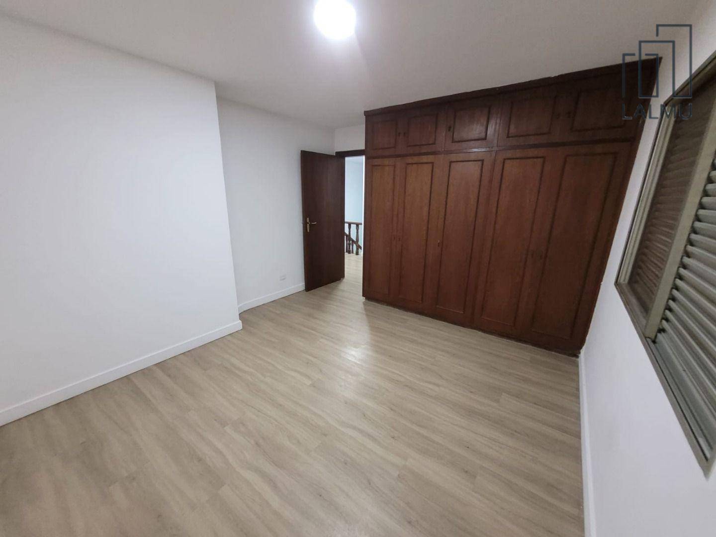 Sobrado para alugar com 4 quartos, 330m² - Foto 9