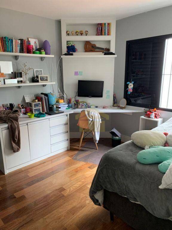 Apartamento à venda com 3 quartos, 150m² - Foto 11