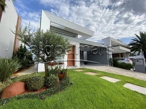 Casa de Condomínio à venda com 3 quartos, 188m² - Foto 2