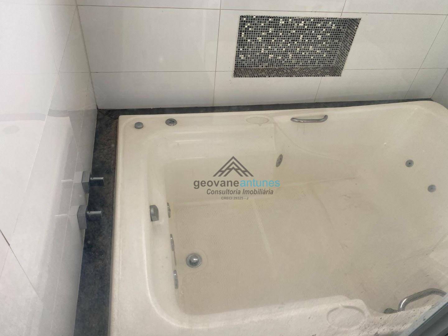 Casa de Condomínio à venda e aluguel com 4 quartos, 498m² - Foto 31