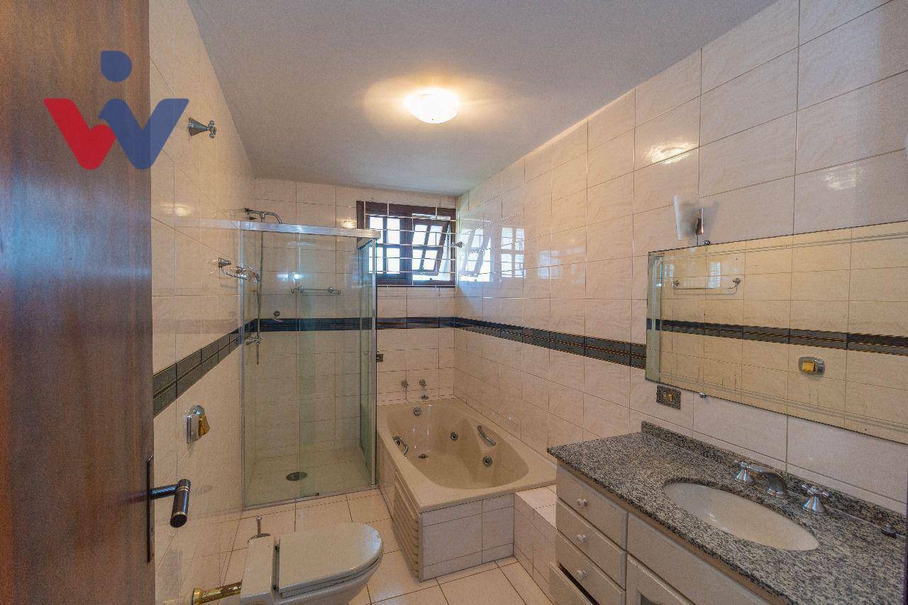 Casa para alugar com 4 quartos, 329m² - Foto 35