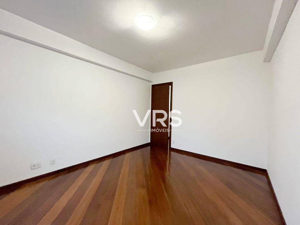 Apartamento para alugar com 1 quarto, 64m² - Foto 8