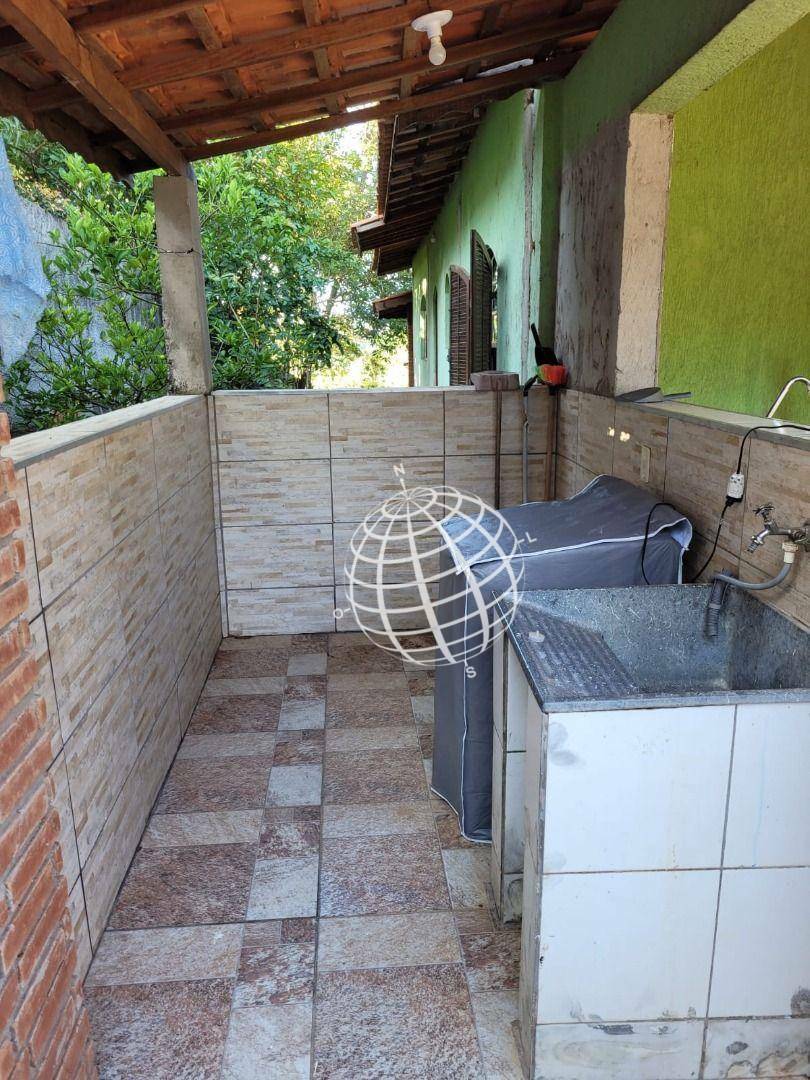 Chácara à venda com 3 quartos, 300m² - Foto 8