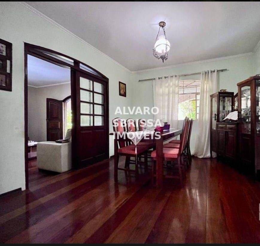 Casa à venda com 4 quartos, 190m² - Foto 5