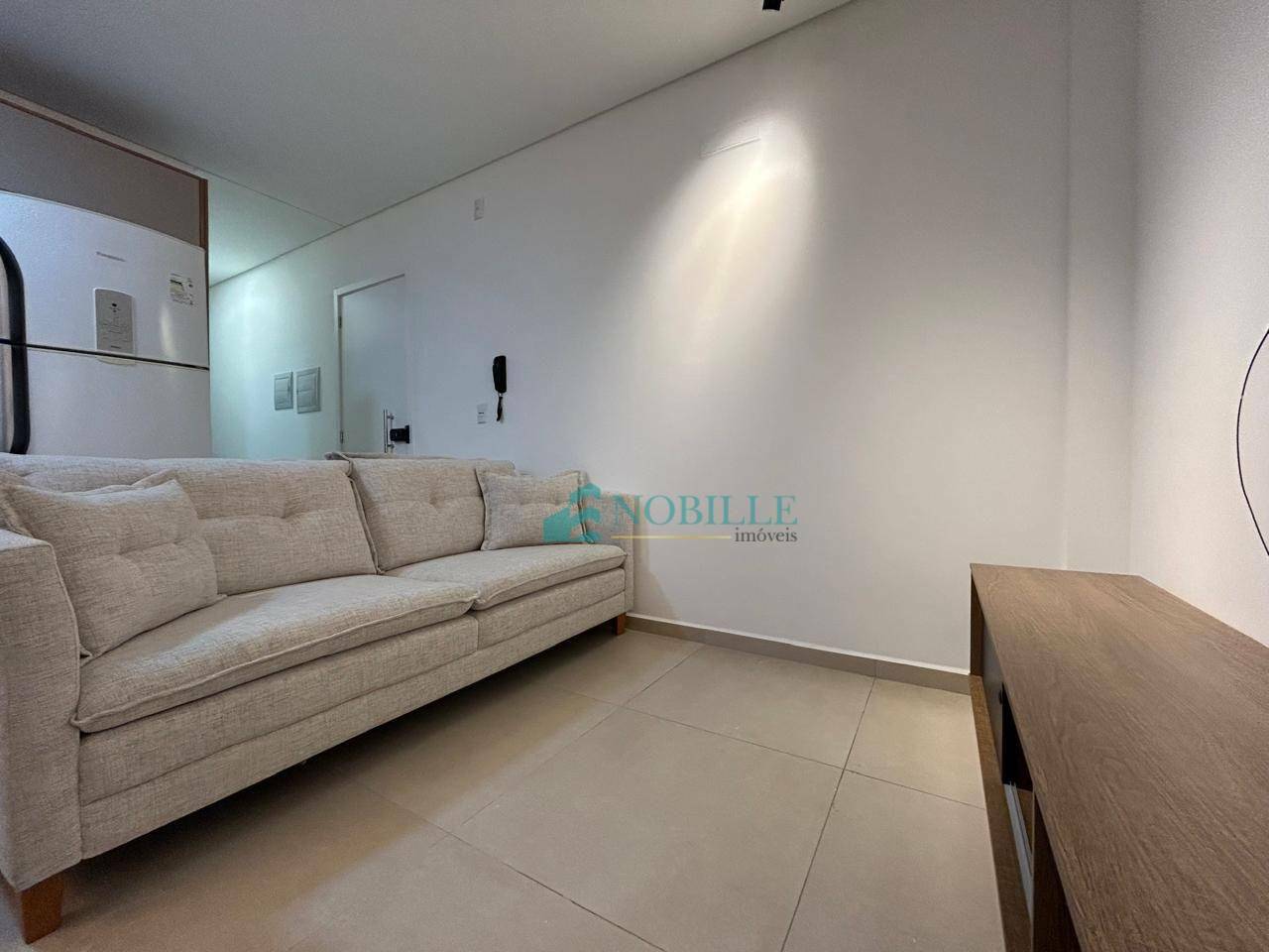 Apartamento para alugar com 2 quartos, 69m² - Foto 35